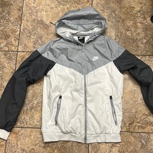 Jacket Nike boys size S